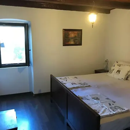 Dalmatinska Kuca Terace * Skradin